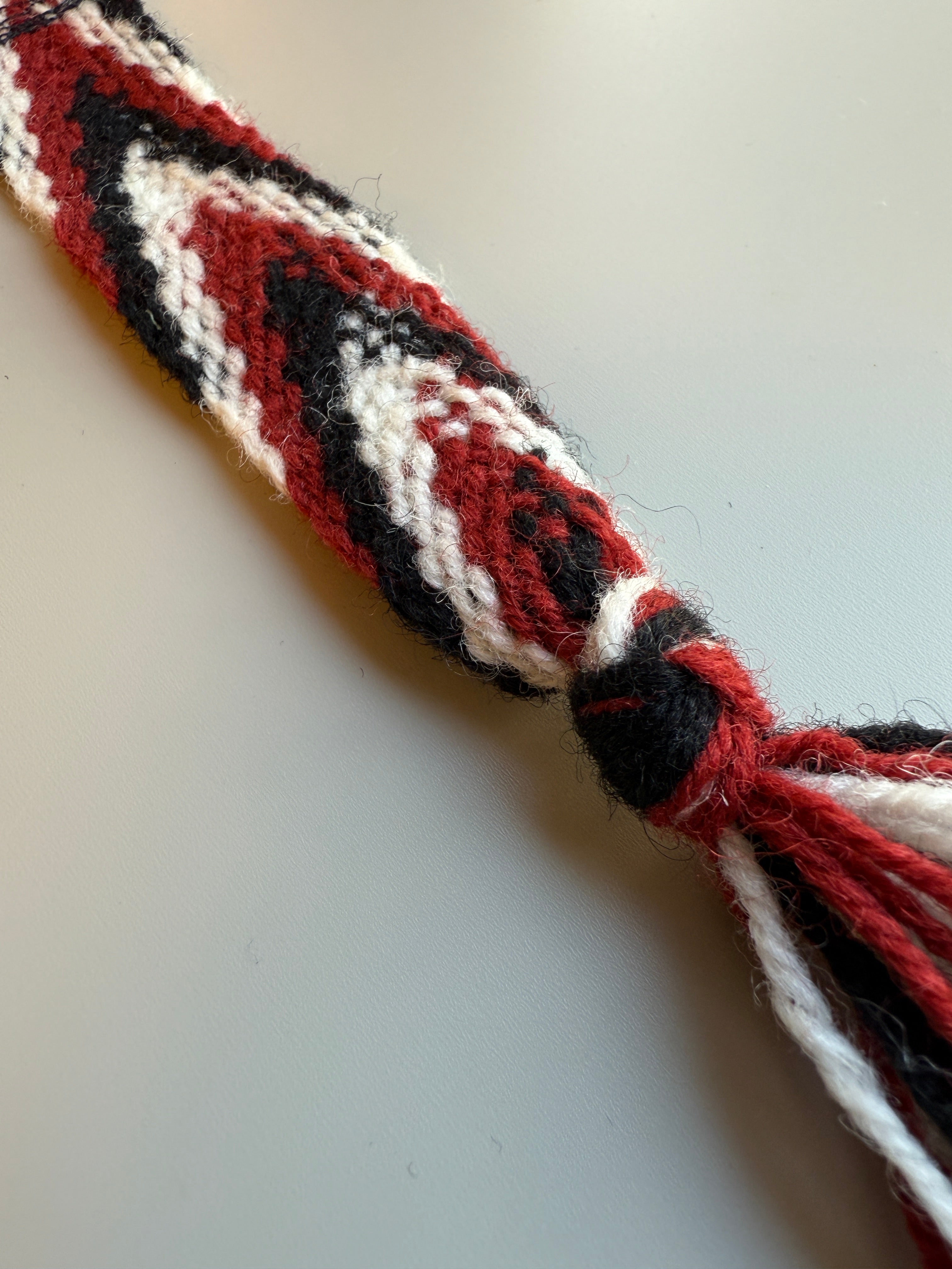 Materialpakke Hosebånd (kobberrød, sort og natur)