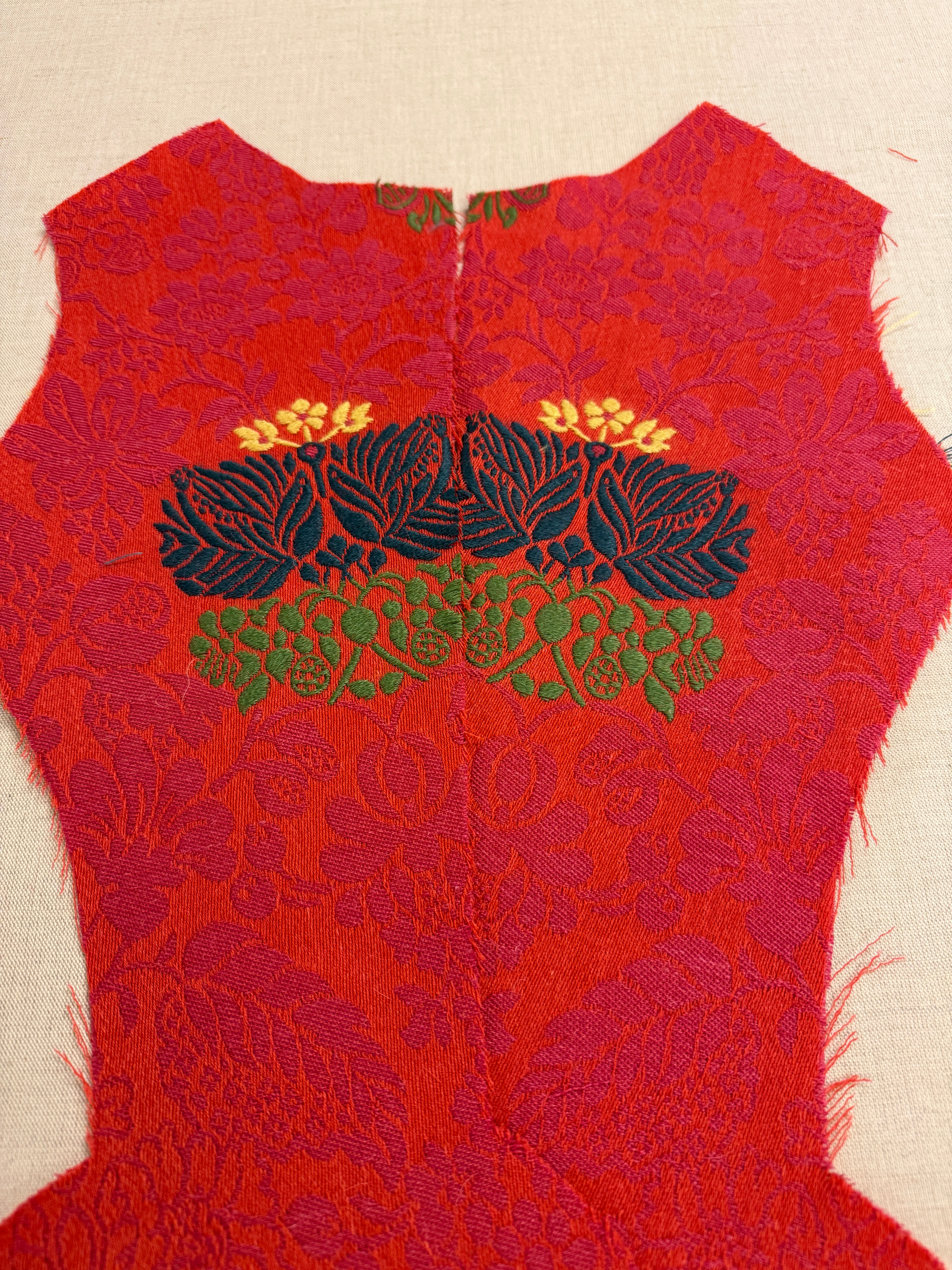 Østerdalsbunad materialpakke - Liv i kallemank