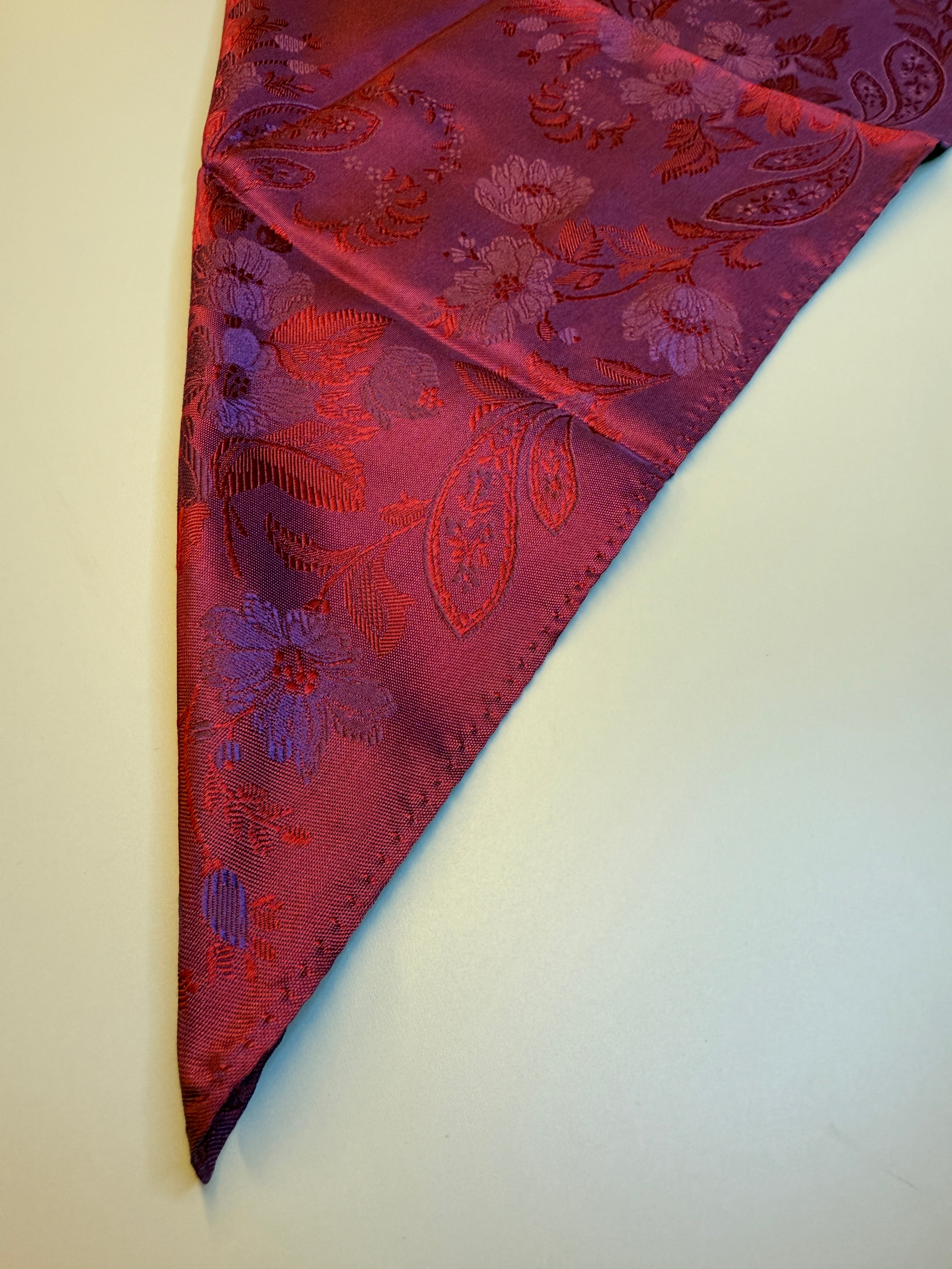 Tuva silkeskjerf 03-526.450