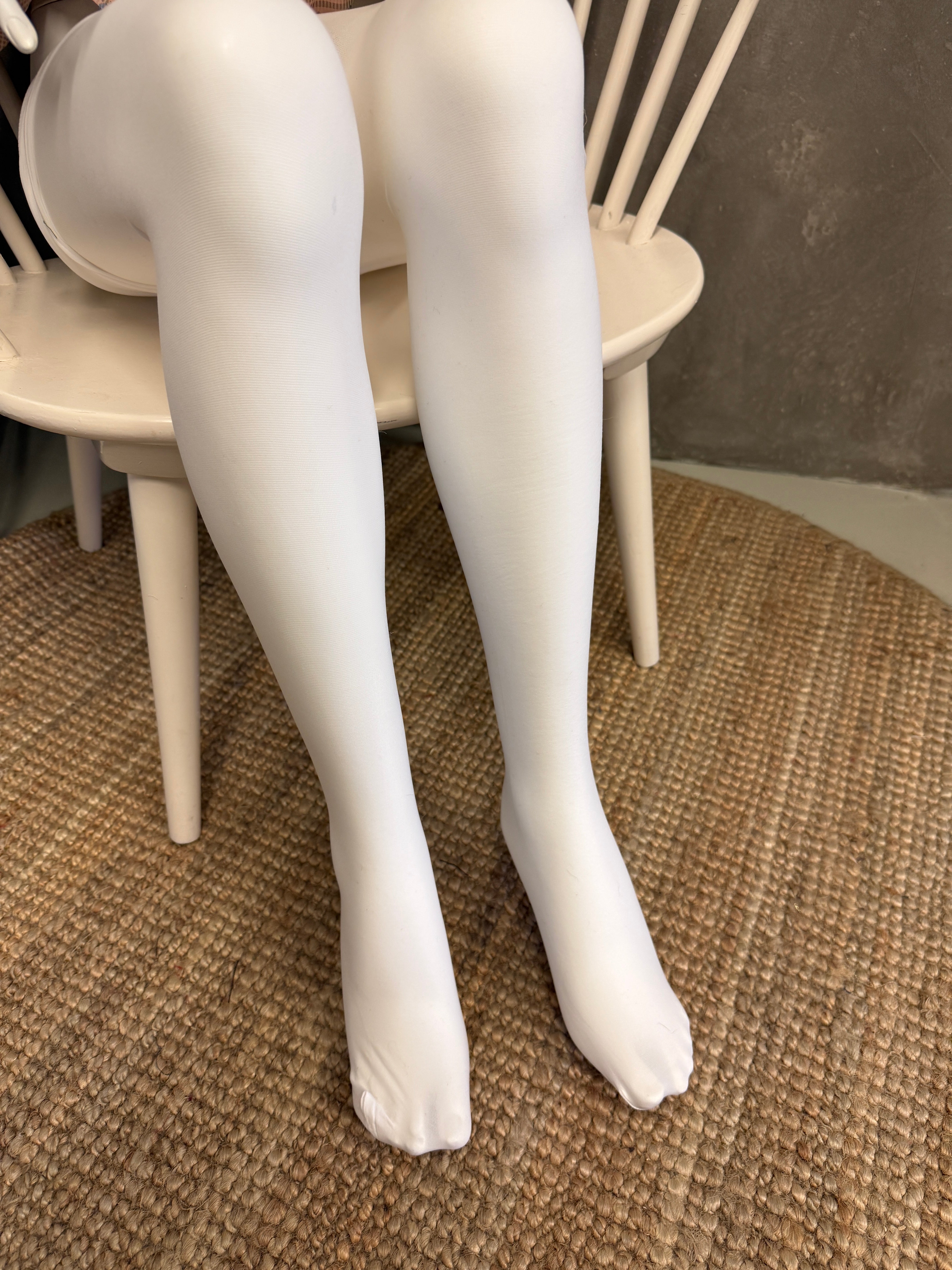 Vogue strømpebukse 50  – strømpebukse til bunad