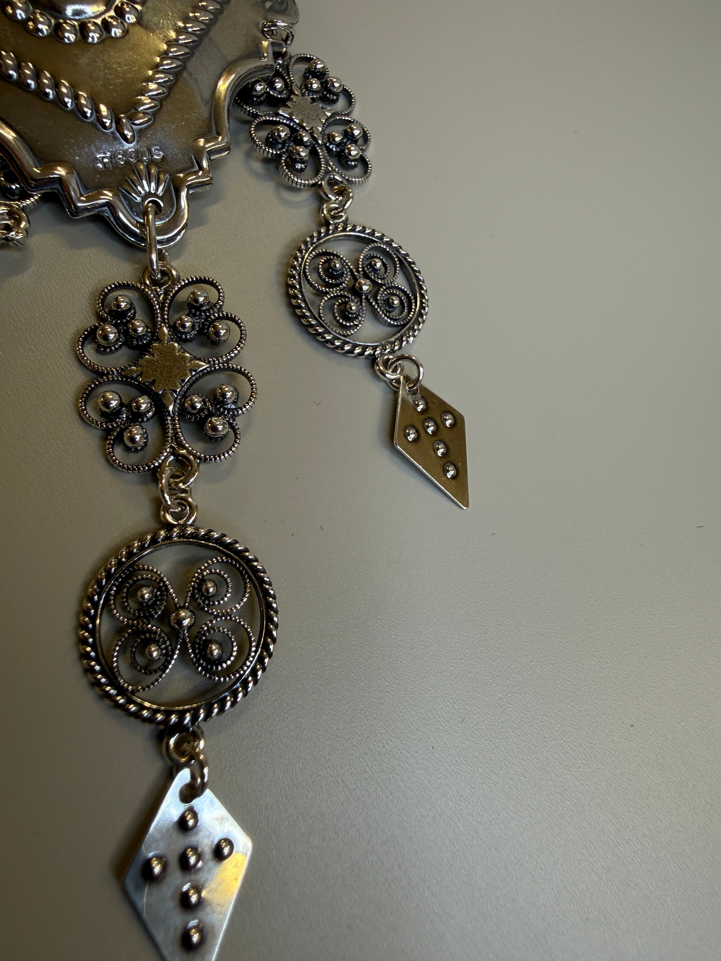 Halssølje Nordmøre, oksidert